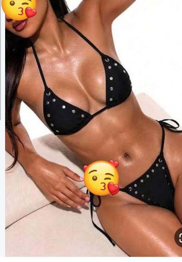 בבת ים בחורה סקסית מקצוענית