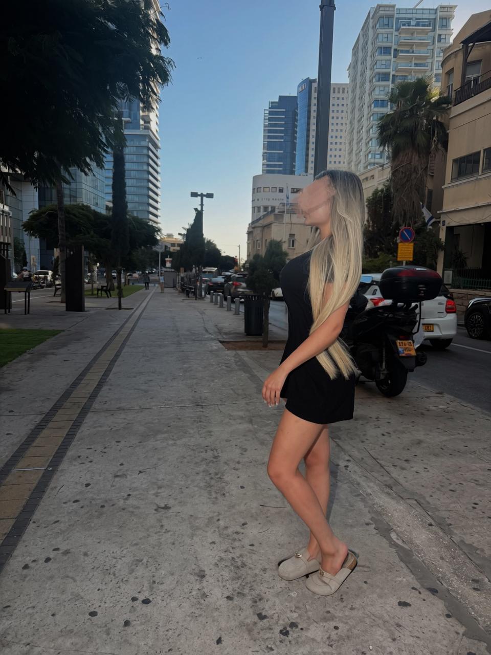 בחורה פנטסטית -בתל אביב