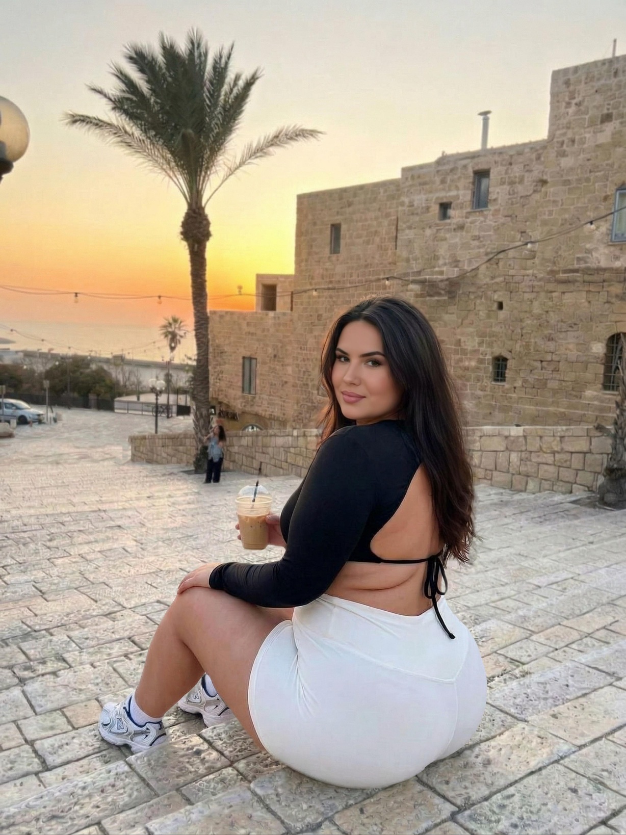 בתל אביב – מבנה גוף סקסי בחורה נדירה