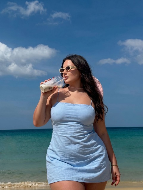 בתל אביב – מבנה גוף סקסי בחורה נדירה