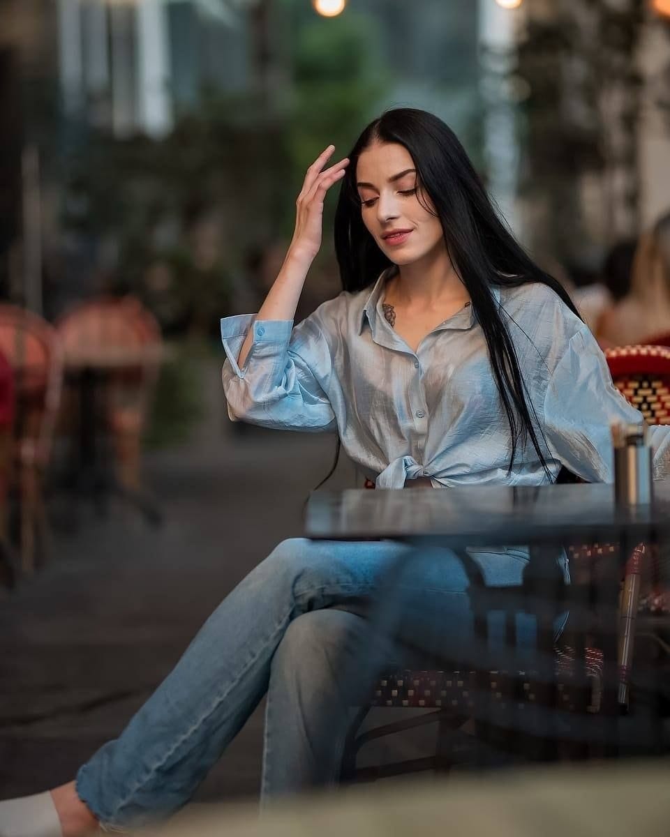 ליזה- תל אביב אישה יוקרתית בת 25 חטובה