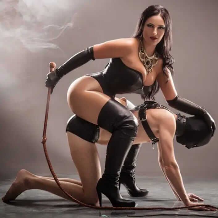 מלכת סאדו BDSM חדשה – בראשון לציון הורסת